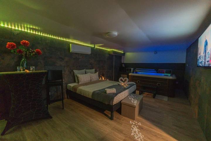 Apartamento de vacaciones para 2 personas, con terraza y jacuzzi - 1