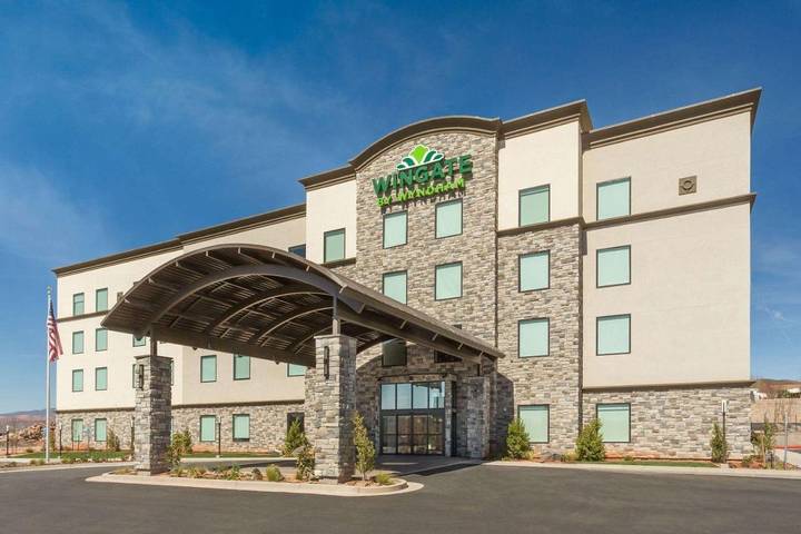 Hotel für 4 Personen, mit Garten und Whirlpool sowie Pool - 1
