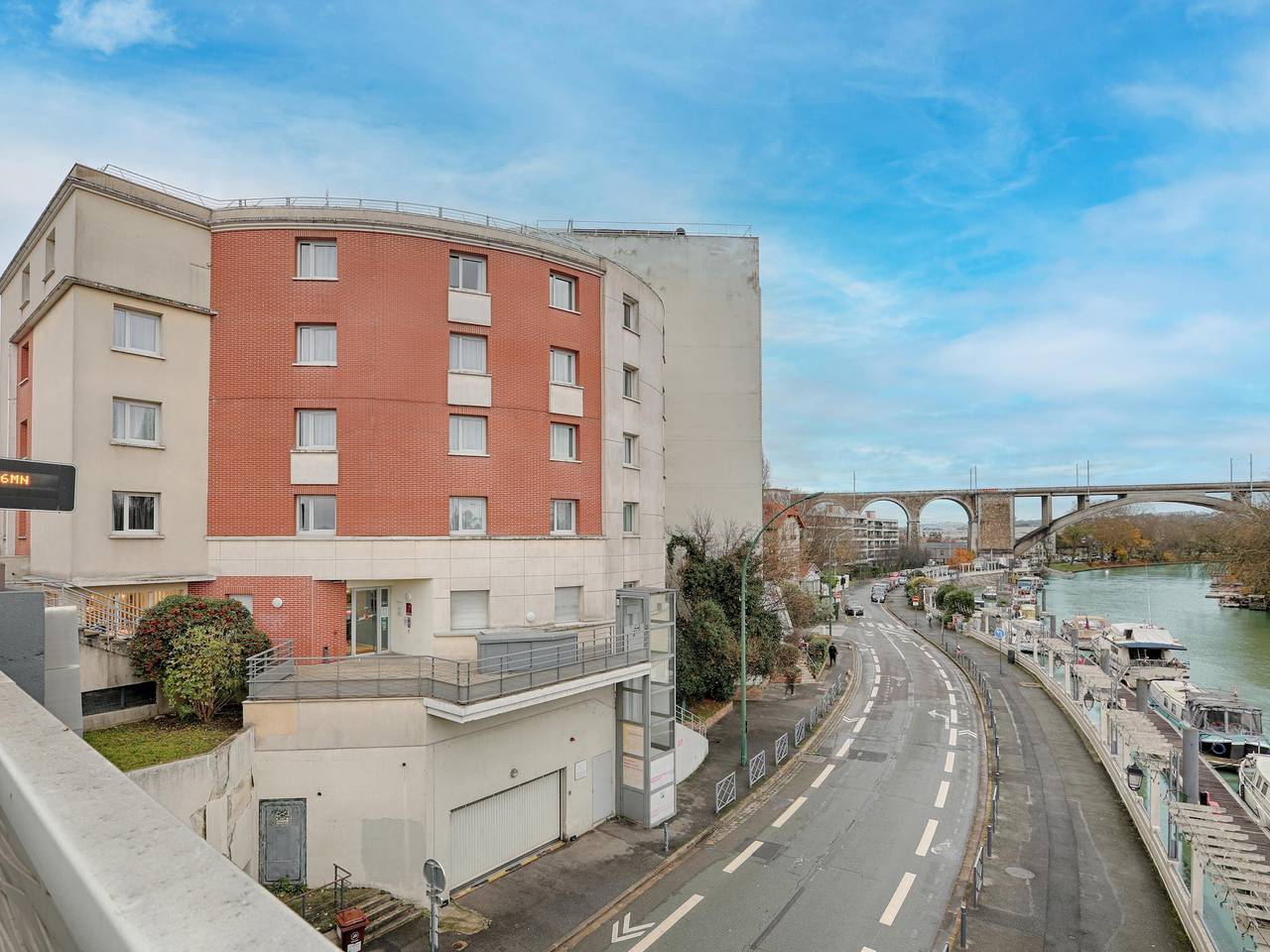 Apartamento entero, Estancia para parejas junto al río cerca de París in Nogent-sur-Marne, Valle del Marne