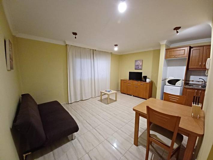 Entire apartment, 'Bella Lucía' Vacation Apartment with Sea View, Balcony, and Wi-Fi in Guargacho, San Miguel de Abona