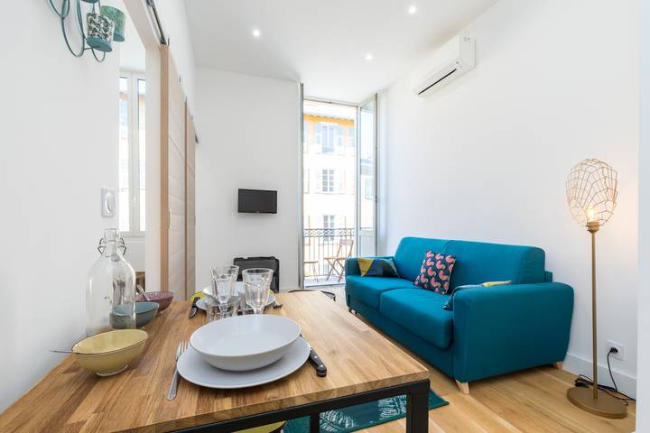 Gîte pour 4 personnes, avec balcon à Nice - 2