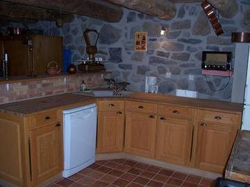 Gîte pour 14 personnes, avec balcon ainsi que jardin et vue à Nasbinals