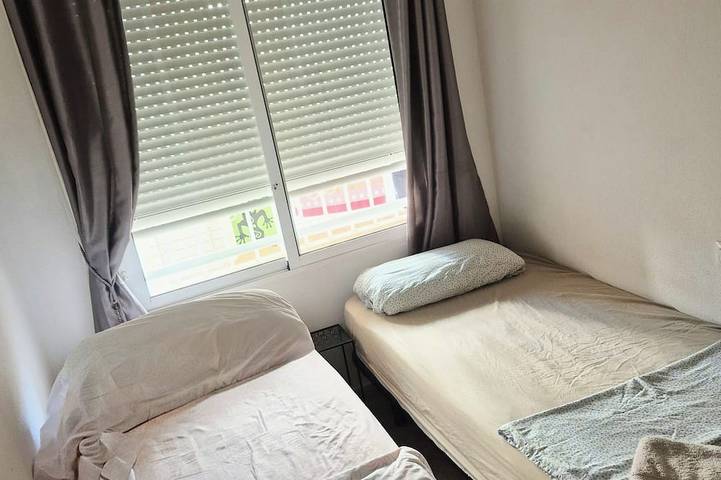 Appartamento intero, Beautiful Apartment; Coastal Charm in Cabo Cervera: Sea-View Balcony & Pool. in Playa de Cabo Cervera (La Mata), Torrevieja