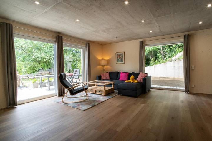 Ferienwohnung für 4 Personen, mit Terrasse und Garten sowie Ausblick