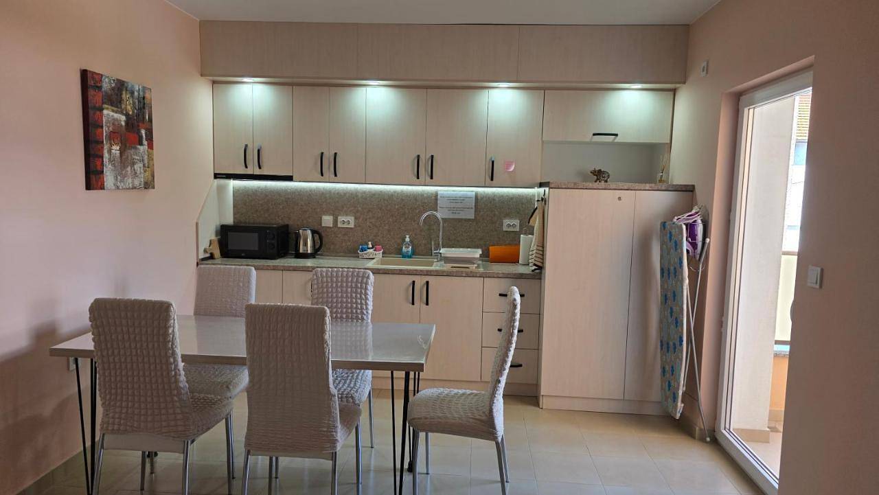 Aleksandar - luxury stay private guest rooms in Gotsé Deltchev, Blagoevgrad (oblast)