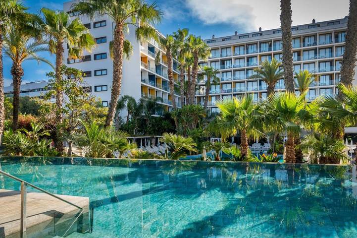 Hôtel pour 2 personnes, avec jardin ainsi que piscine et sauna