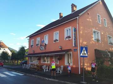 Hôtel pour 3 personnes, avec jardin et vue dans Brod na Kupi