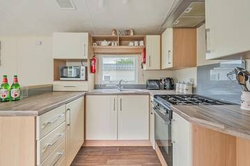 Bungalow for 6 People in Rodney Stoke, Somerset, Photo 3