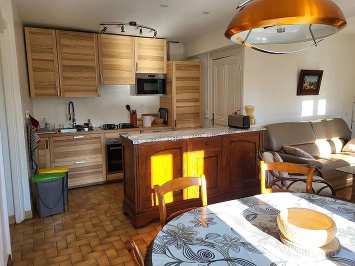 Gîte pour 6 personnes, avec vue et terrasse à Albigny-sur-Saône - 3