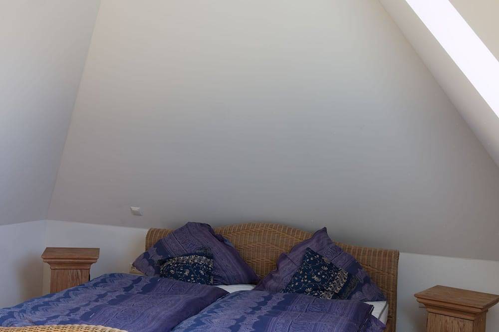 1) Fewo 2-Raum (50m², 2 Pers., 1 Schlafraum, Ost), tierfrei - Landhaus Xl mit in Carinerland, Neubukow-Salzhaff