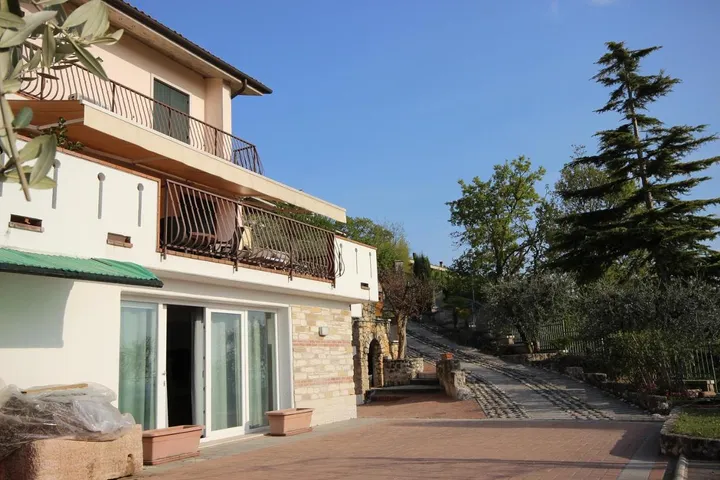 Holiday apartment for 6 people, with view and terrace as well as garden - 1