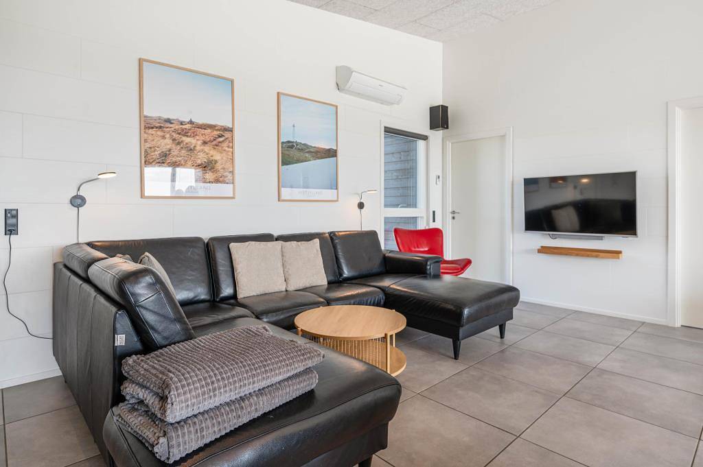 Modernes Ferienhaus mit Sauna und Whirlpool für 2 Familien mit Hund in Hvide Sande, Holmsland Klit