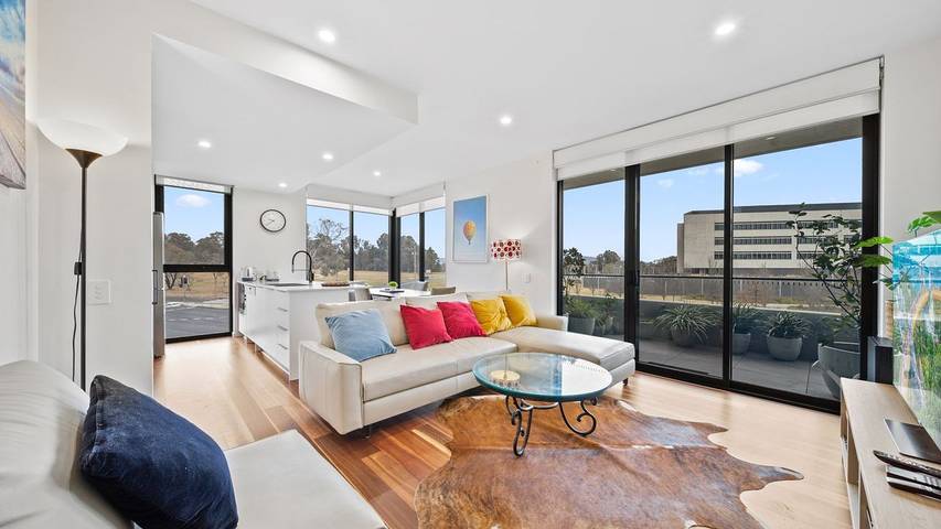 Holiday letting for 4 people, with balcony/terrace in Canberra