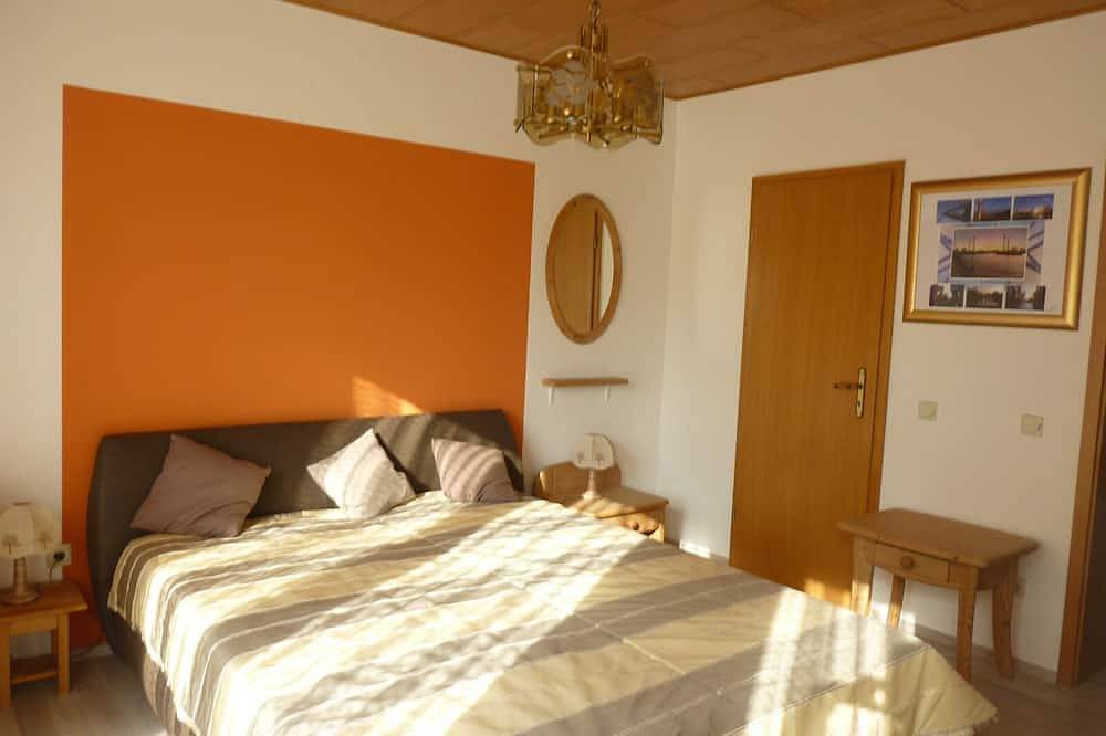 Apartamento entero, Excelente ubicación, alta calidad, soleada casita. , Jardín, wifi gratuito in Düsseldorf-Bilk, Düsseldorf