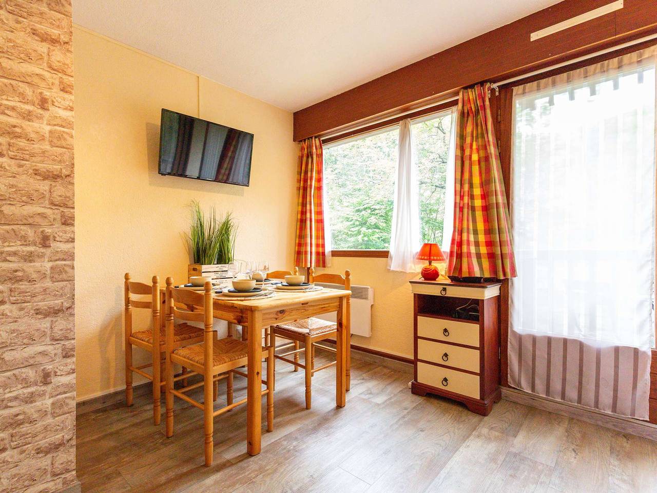 Ganzes Studio, Gemütliches Studio für 4 Personen, Wlan, Jacuzzi, Fitness, Parkplatz, Haustiere erlaubt in Vignec, Nationalpark Pyrenäen