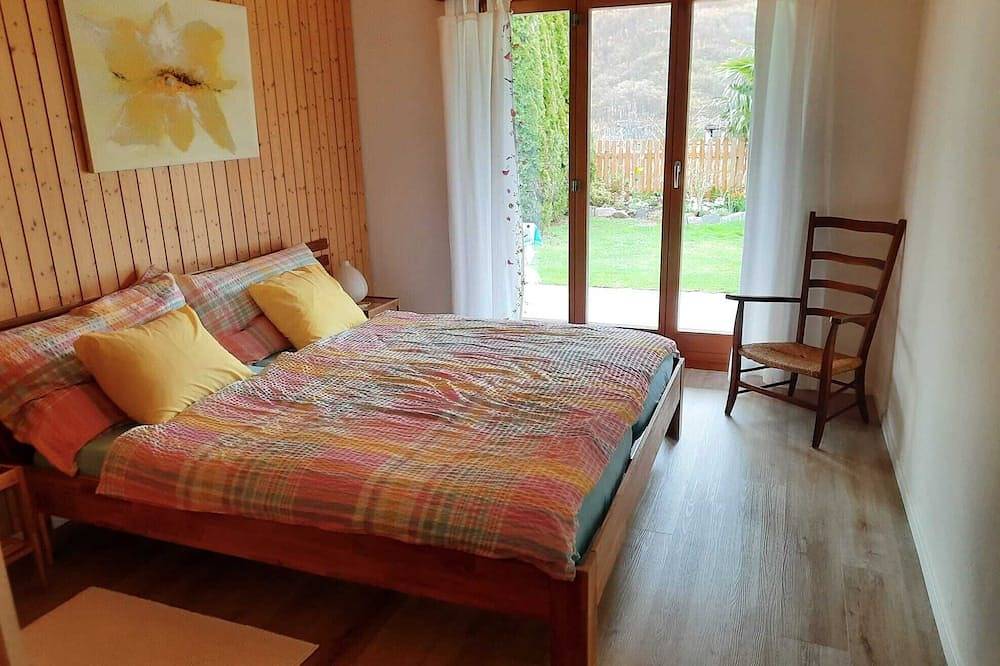 Casa Isa Moghegno, Haus in  Bungalowstil auf 1. Ebene in ruhigen Wohngegend in Maggia, Tessiner Alpen