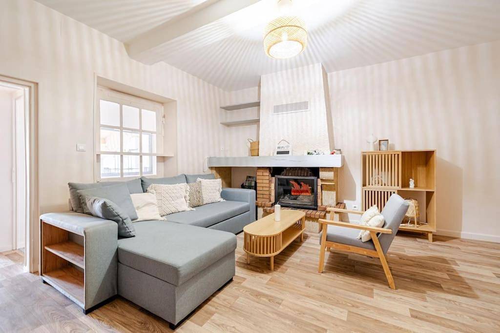 Appartement entier, Two-Bedroom Apartment in Marsanne, Région de nyons