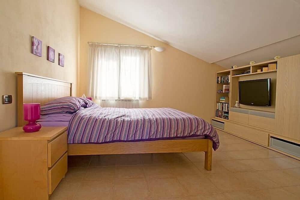 Freistehende Villa auf eigenem Grundstück mit atemberaubender Aussicht in Casola in Lunigiana, Parco Regionale delle Alpi Apuane