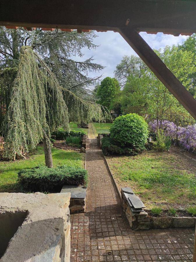 Gîte pour 6 personnes, avec jardin et terrasse, animaux acceptés à Valanjou