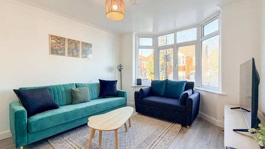 Holiday home for 10 people, with pets in Southampton