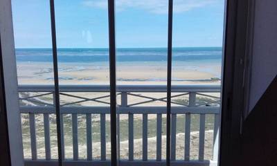 Gîte pour 4 personnes, avec terrasse et vue à Lion-sur-Mer