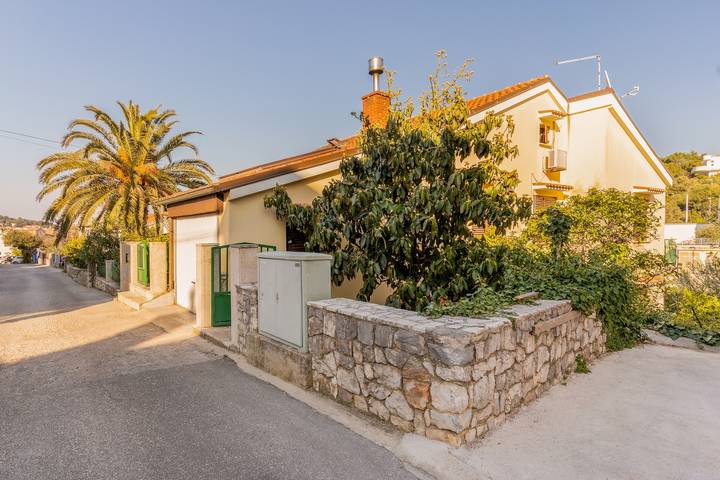 Ferienwohnung für 2 Personen, mit Balkon/Terrasse in Mali Lošinj