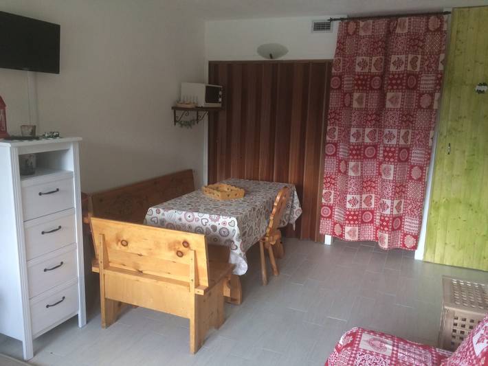 Entire studio, Ski-in studio with washing machine for 4, pets allowed in Montgenèvre, Briançon region