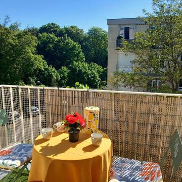 Chambre d’hôte pour 2 personnes, avec balcon et vue à Senlis
