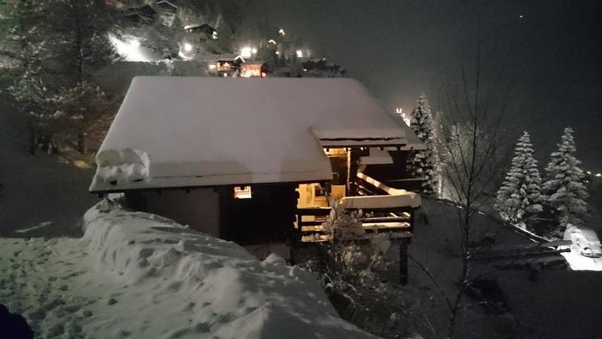 Gîte pour 8 personnes, avec Balcon et Terrasse ainsi que Jardin et Vue dans Grimentz - 3