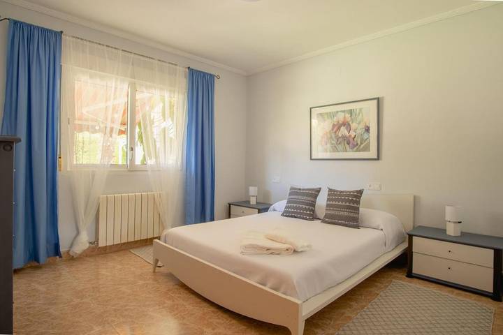 Casa rural para 10 personas, con piscina y terraza además de vistas y jardín en Alfàs del Pi - 4