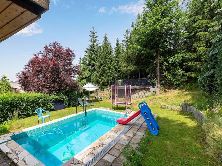 Ferienwohnung für 3 Personen, mit Pool und Garten - 1