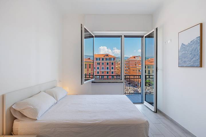 Entire apartment, Sea & Center - Chiavari Apartment with Sea View, Near Center and Station, Fast Wi-Fi in Chiavari, Riviera di Levante