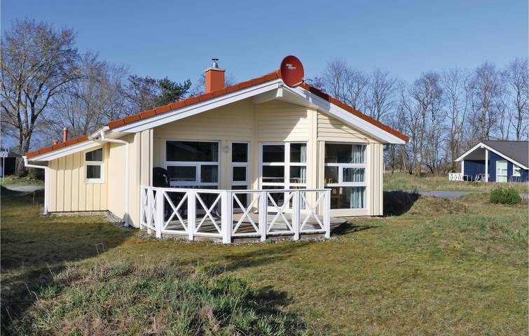 Ferienhaus für 8 Personen, mit Garten und Sauna sowie Whirlpool und Terrasse, mit Haustier in der Lübeck