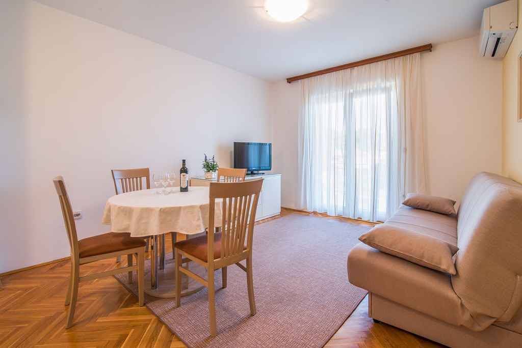 Ganze Ferienwohnung, Ferienwohnung mit Klimaanlage  in Krk Stadt, Krk