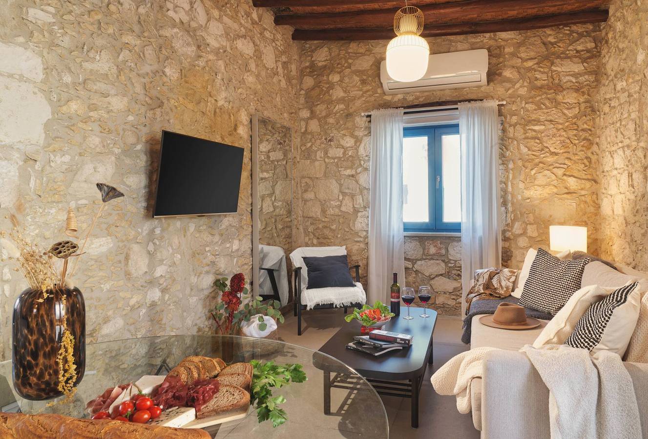 Cottage at The Olive Manor | Rustic Village Stay in Südzypern