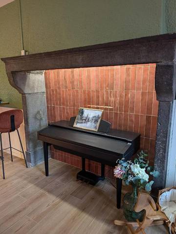 Hôtel pour 2 personnes, avec jardin à Saint-Georges-de-Mons