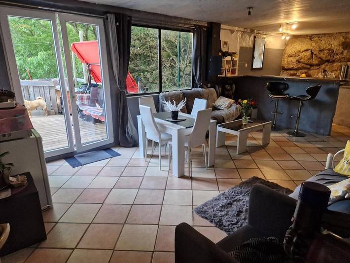 Gîte pour 6 personnes, avec vue et terrasse, animaux acceptés à Bidon