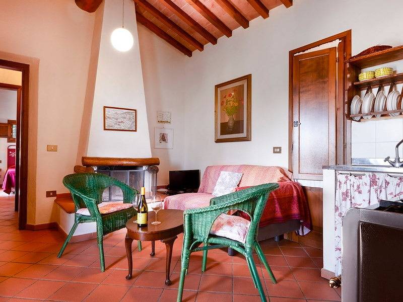 Tritt — This beautiful 4-person apartment in Montelupo Fiorentino is located among the vineyards in Montelupo Fiorentino, Provincia de Firenze