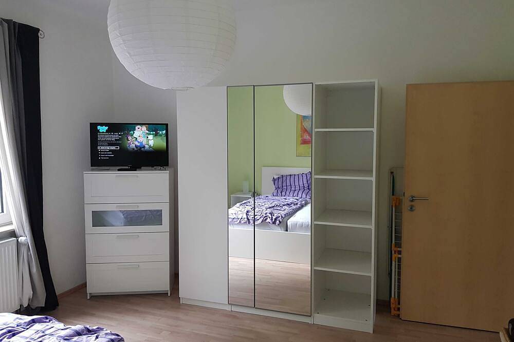 Ganze Wohnung, 064 Ferienwohnung Lindenstraße mit Kamin und 2 Schlafzimmern - 064 Linde in Wilhelmshaven, Südliche Nordseeküste