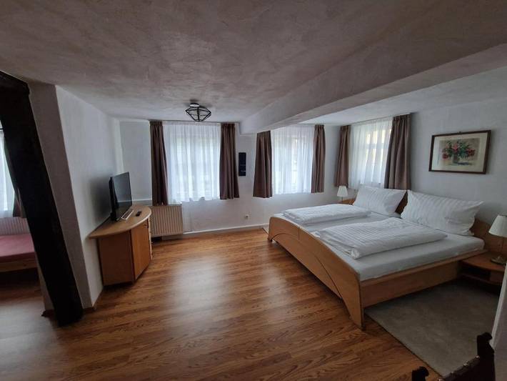 Hotel für 2 Personen, mit Terrasse und Ausblick in Bad Brückenau - 3