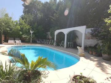 Chambre d’hôte pour 3 personnes, avec piscine et jardin dans Montlegun