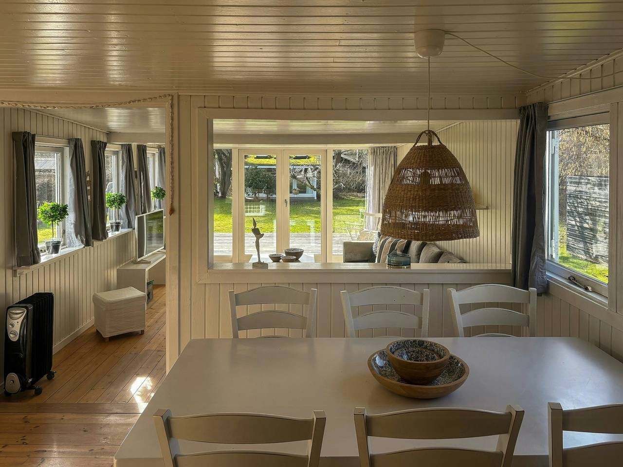 Ferienhaus mit Nebengebäude in der Nähe des Strandes von Gilleleje in Gilleleje, Kattegat Küste