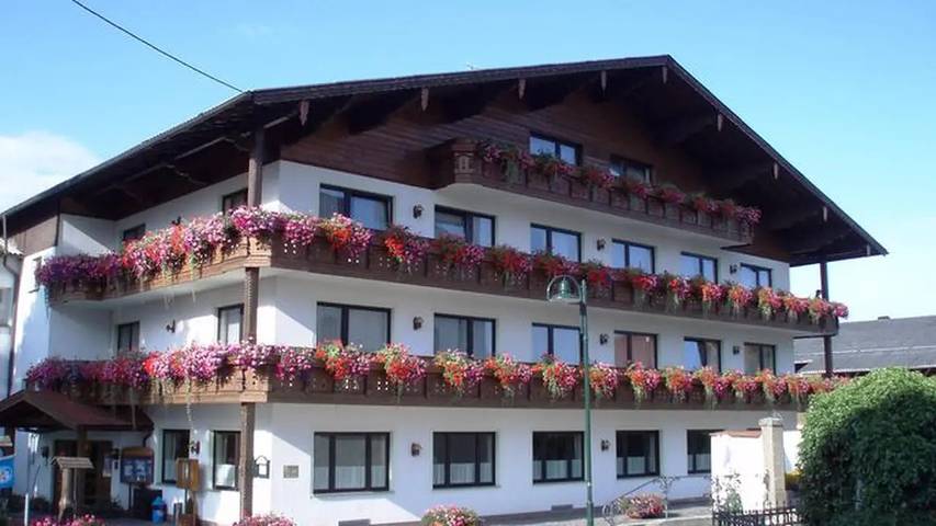 Hotel für 4 Personen, mit Balkon - 1