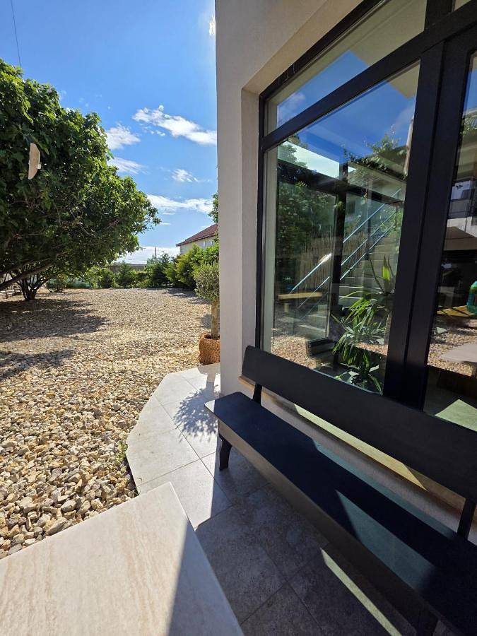 Maison d’hôte pour 2 personnes, avec vue ainsi que jardin et balcon