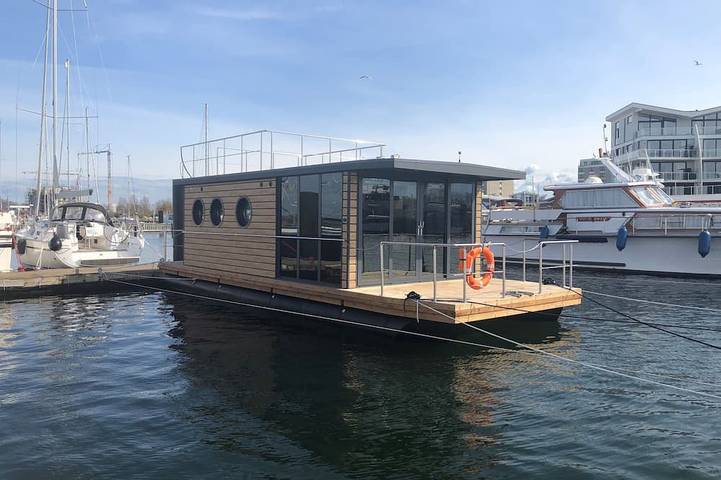 Hausboot für 4 Personen, mit Sauna und Terrasse, mit Haustier an der Kieler Bucht