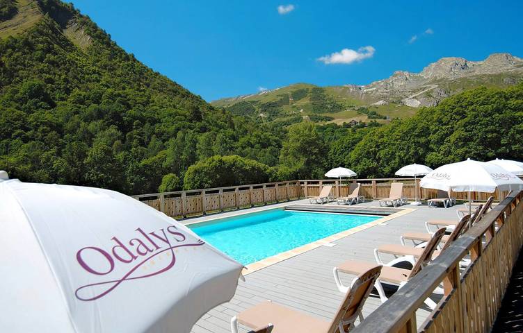 Chalet pour 8 personnes, avec piscine et terrasse, adapté aux familles à Saint-Sorlin-d'Arves - 2