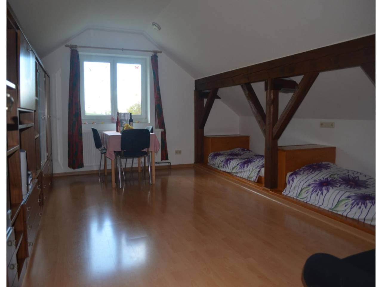 Ganze Wohnung, Ferienwohnung im Dachgeschoss, Homberg in Homberg, Knüllgebirge