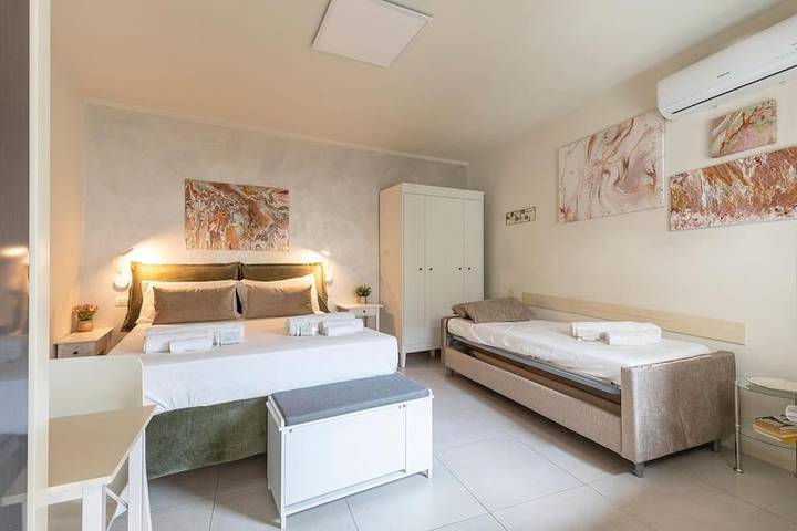 Gîte pour 3 personnes, avec jardin à Colazza - 2