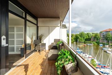 Ferienwohnung für 3 Personen, mit Seeblick und Balkon in Zwischenahner Meer