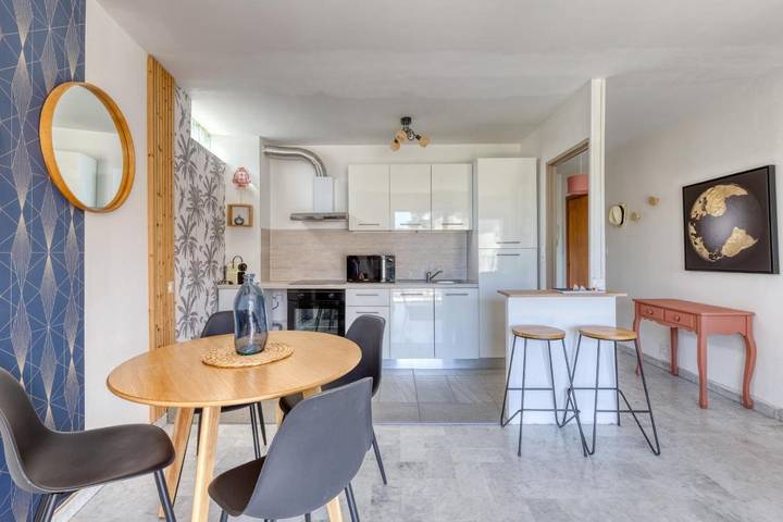 Gîte pour 4 personnes, avec balcon et vue dans Plage Beau Rivage Saint Raphael - 3